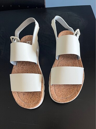 Camper Camper Oruga yeni