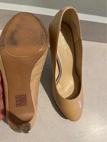37,5 Beden ten rengi Renk rugan- çok iyi durumda- nine west
