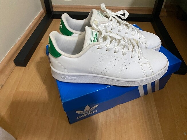 Orijinal adidas sneaker