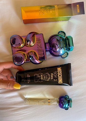 Beden Renk Moschino Kadın Parfümü Teddy Bear Şişede