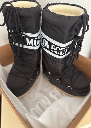 38,5 Beden Orjinal Etiketi üzerindeSiyah Kadın Moon Boots Sıfır hiç giyilme