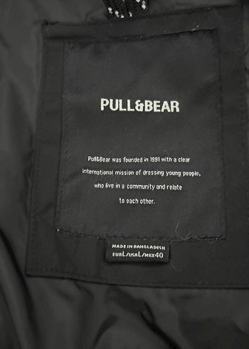 l Beden Pull&Bear erkek siyah şişme mont