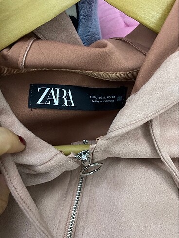 Zara Sweatshirt