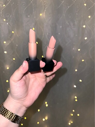 Huda Beauty Huda ruj