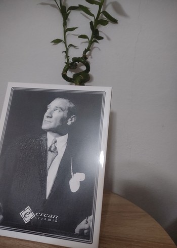Atatürk portresi (fayansa işlenmiş) - Görsel 2