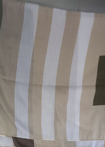 Kadın Keten Kumaş Dökümlü Şal - Görsel 3