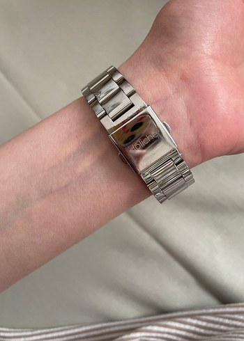 Gri Kadın Kol Saati, Tokalı, Modern Tasarım - Görsel 3