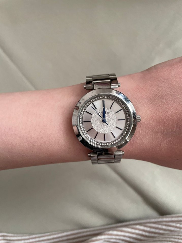 Gri Kadın Kol Saati, Tokalı, Modern Tasarım - Görsel 5