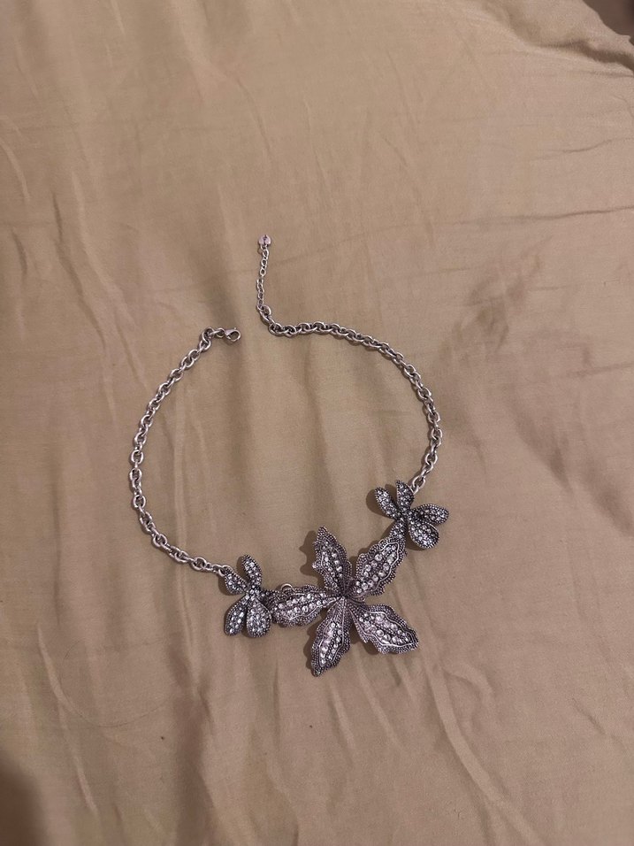 Vintage Gri Çiçekli Zincir Kolye Stradivarius - Görsel 2