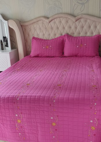 Nakışlı Pembe Renkli Yatak Örtüsü - Görsel 2