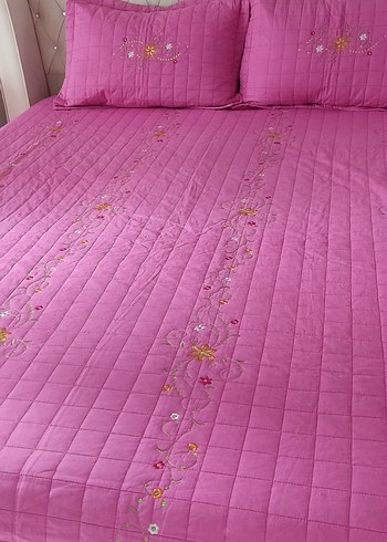 Nakışlı Pembe Renkli Yatak Örtüsü - Görsel 3
