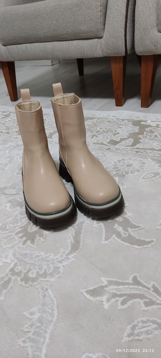 Bej Kadın Blok Topuklu Bot - Görsel 2