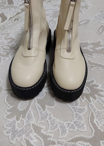 Bej Deri Fermuarlı Platform Kadın Bot - Görsel 4