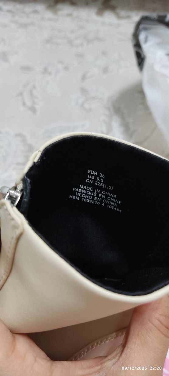 Bej Deri Fermuarlı Platform Kadın Bot - Görsel 3