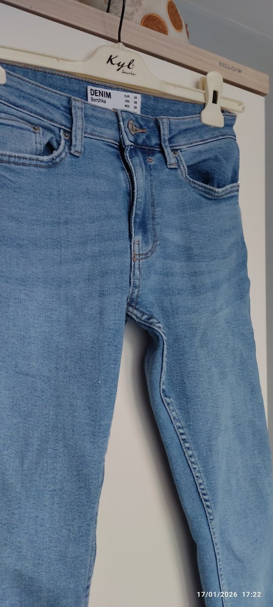 Nakışlı Mavi Denim Kadın Jean - Görsel 2
