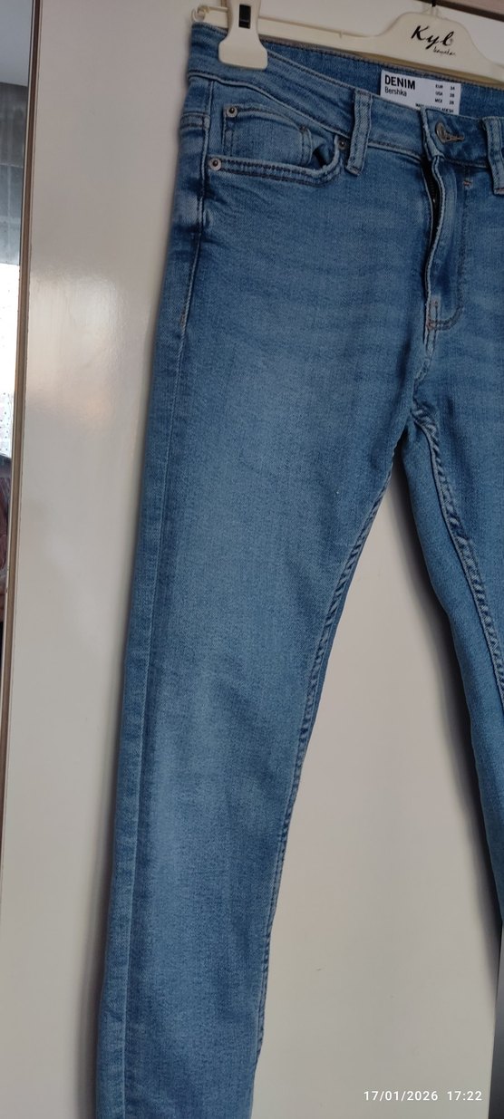 Nakışlı Mavi Denim Kadın Jean - Görsel 3