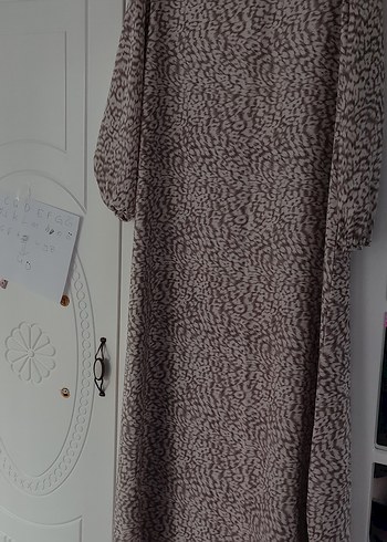 Bej Yılan Desenli Uzun Salaş Elbise - Görsel 2