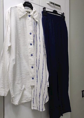 Kadın Beyaz Bağlamalı Desenli Gömlek - Görsel 3