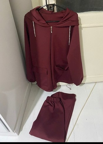 Bordo Kapüşonlu Fermuarlı Kadın Sweatshirt