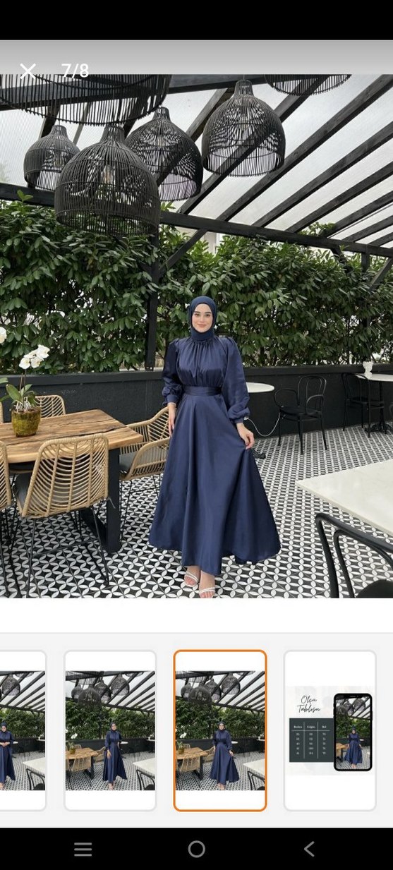 Uzun Kollu Yüksek Yakalı Gotik Kadın Elbisesi - Görsel 2