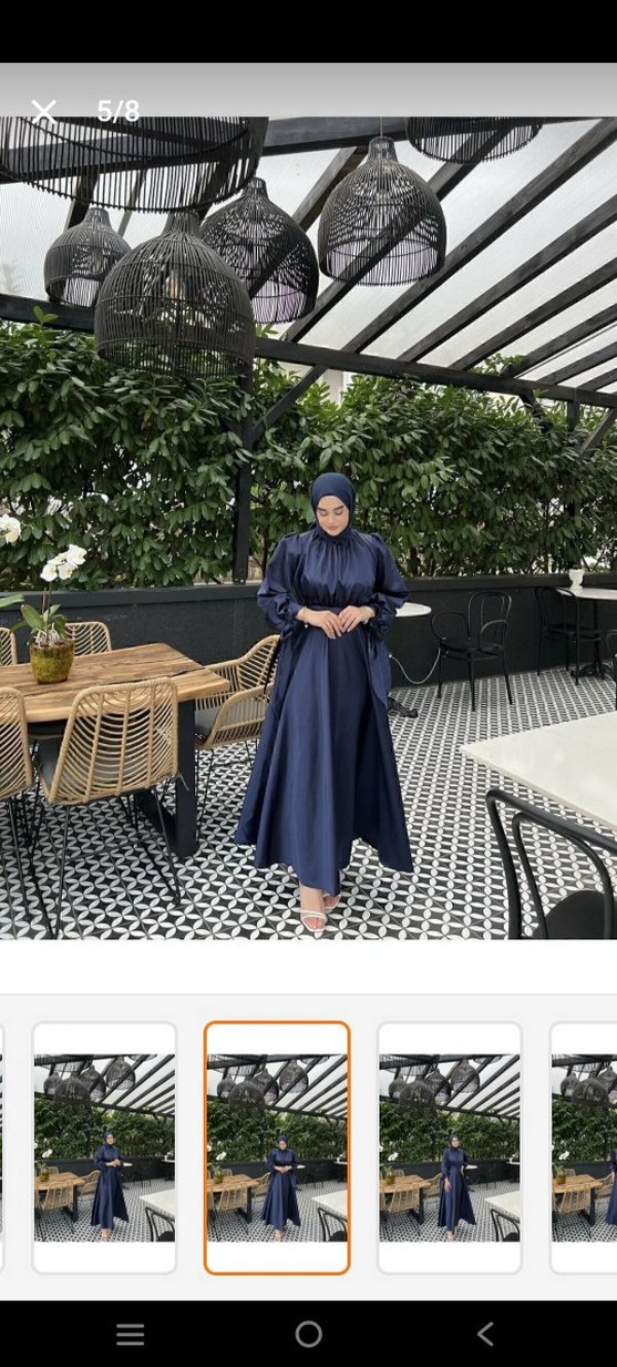 Uzun Kollu Yüksek Yakalı Gotik Kadın Elbisesi - Görsel 3