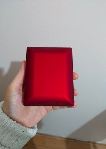 Klasik Elegan  Işıkli Kırmızı Parlak Kadın Bileklik Kutusu - Görsel 5