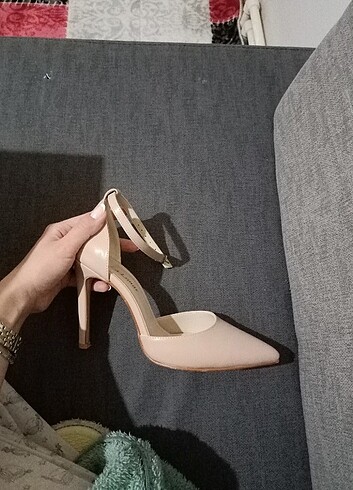 38 Beden nude bilegi bağcıklı stiletto