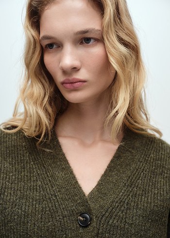 Mango Düğmeli V Yaka Haki Hırka - Görsel 3