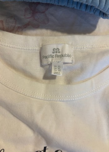 pull and bear y2k tshirt - Görsel 2