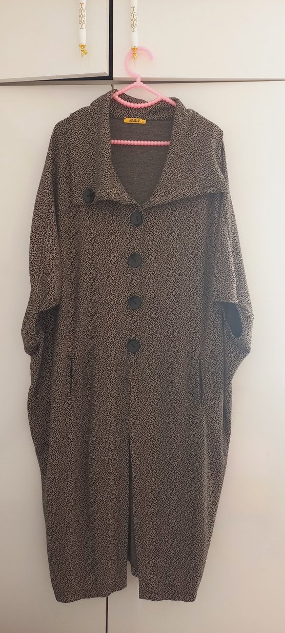 Düğmeli Uzun Kahverengi Kadın Kaban - Görsel 2