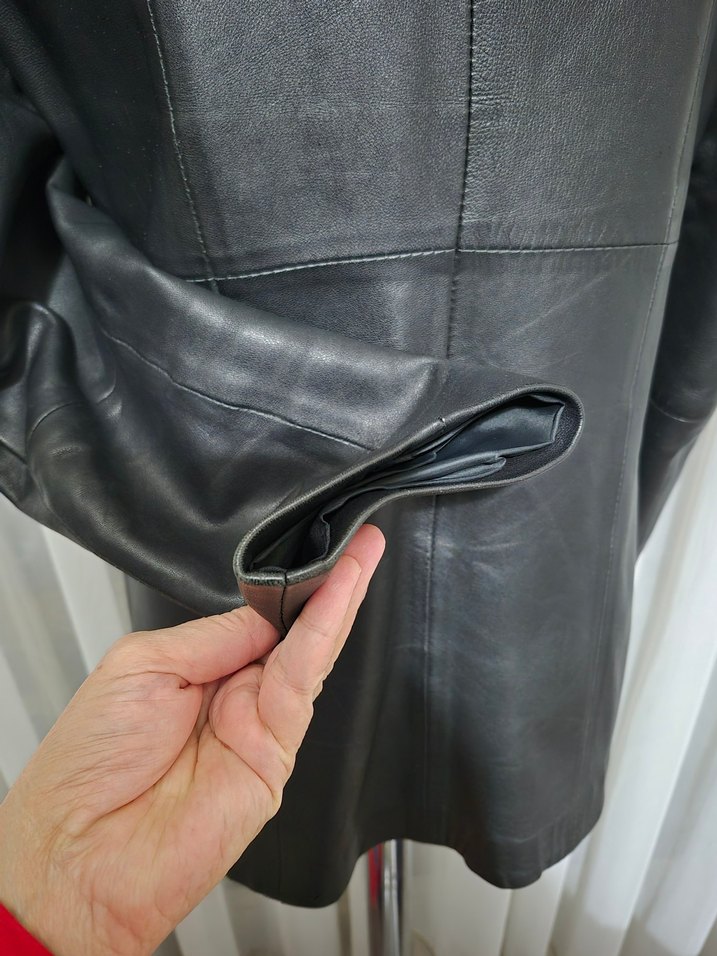 Düğmeli Siyah Deri Kadın Ceket - Görsel 4
