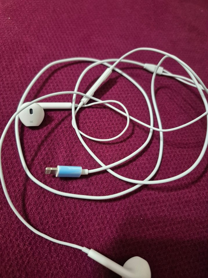 Beyaz Kulak İçi Mikrofonlu Kulaklık - Görsel 4