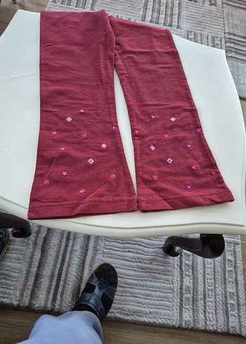 Bordo Nakışlı Kız Çocuk Pantolonu - Görsel 5