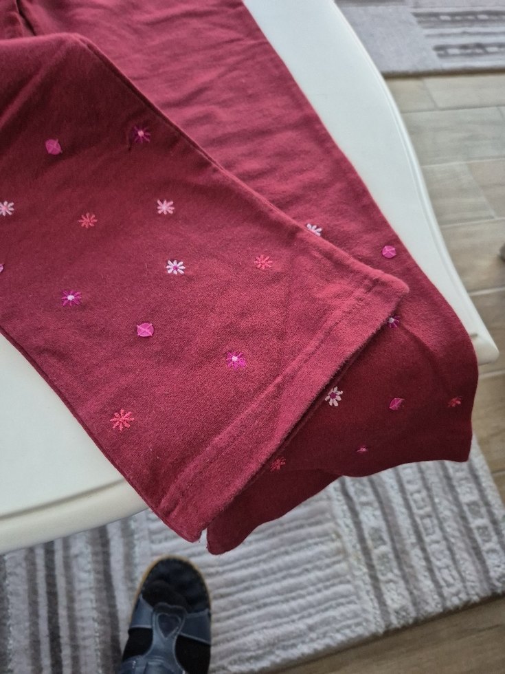 Bordo Nakışlı Kız Çocuk Pantolonu - Görsel 2