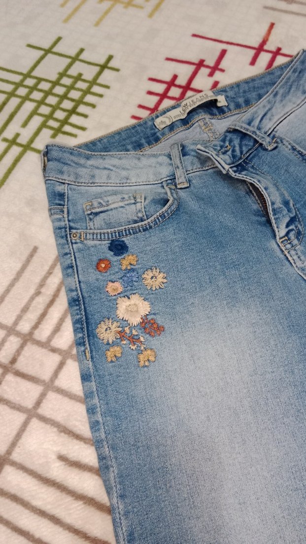 Nakışlı Mavi Kadın Kot Pantolon - Görsel 2