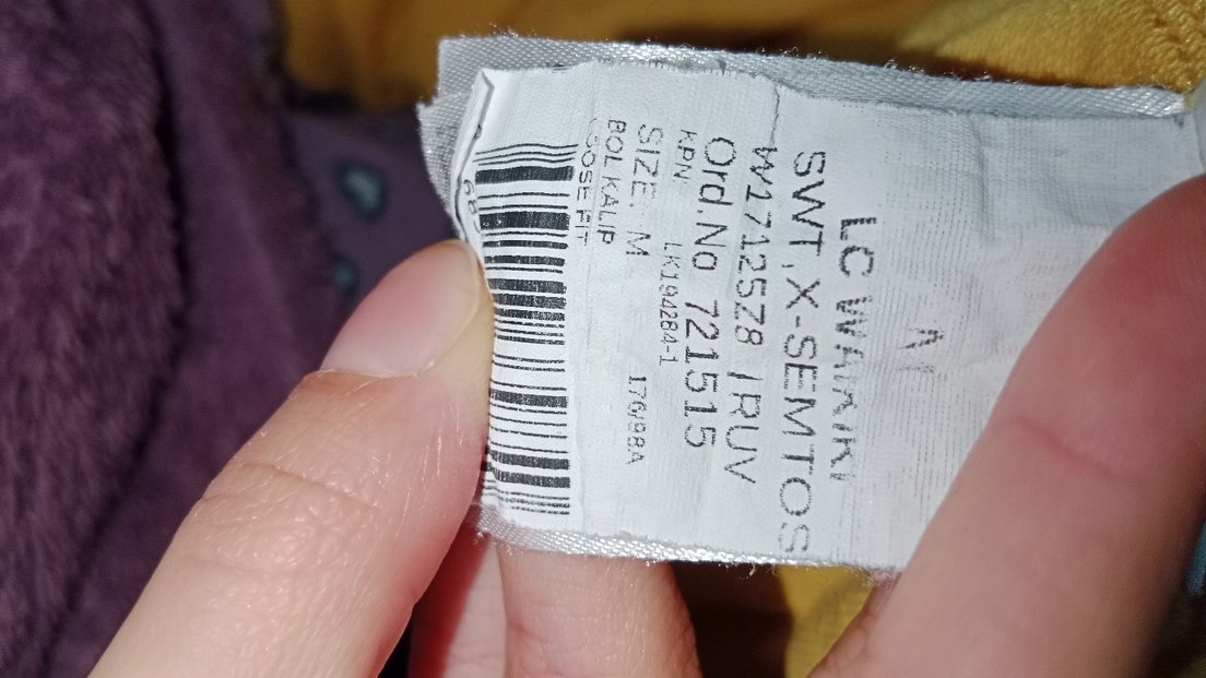 Sarı Kapüşonlu Kadın Sweatshirt - Görsel 3