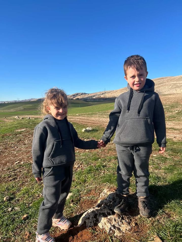 Gri unisex Çocuk Kapüşonlu Eşofman Takımı - Görsel 4