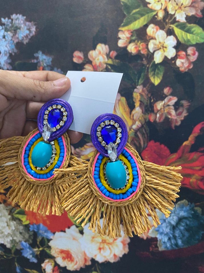 Renkli Nakışlı Püsküllü Bohem Küpe - Görsel 2