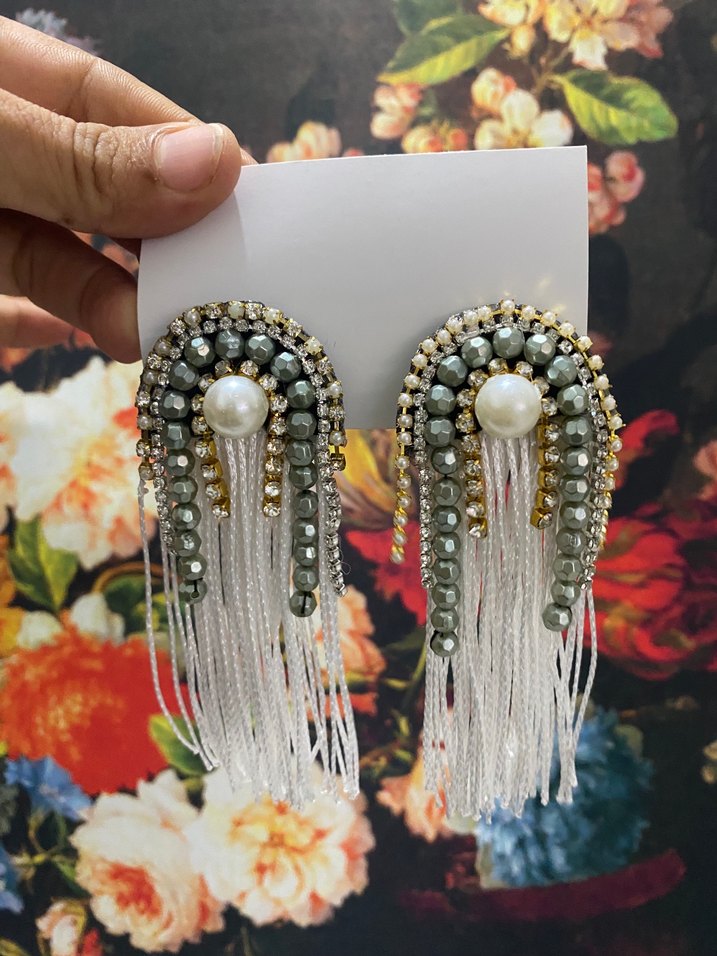 Boncuk İşlemeli Uzun Küpe - Görsel 2