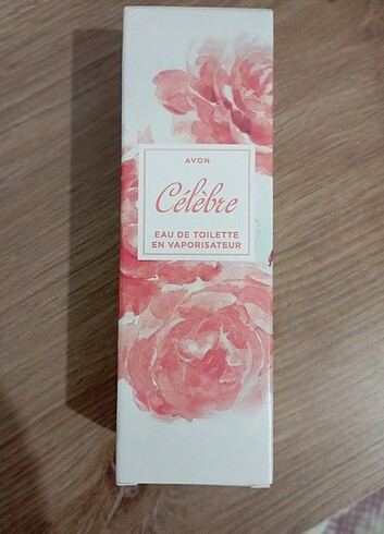 Avon Celebre Parfüm