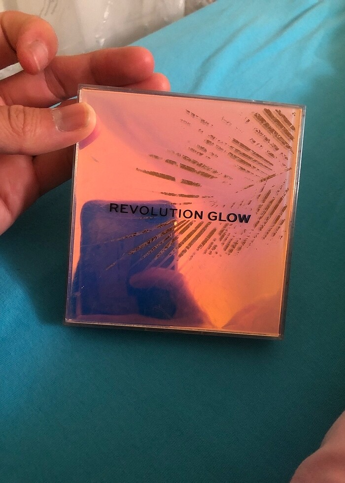 Revolution glow far paleti - Görsel 3