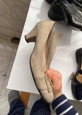 Bej Süet Tokalı Topuklu Kadın Ayakkabı - Görsel 3