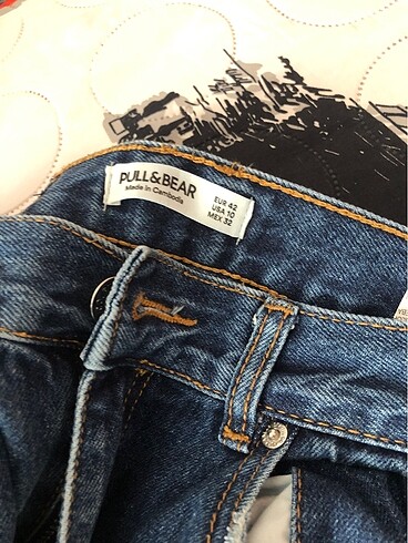 32 Beden lacivert Renk Jean pantolon
