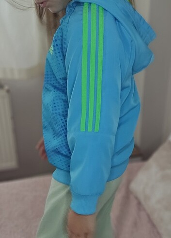 Adidas kapüşonlu 