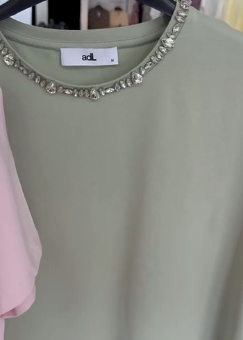 Zincir Detaylı Yeşil Kadın Bluz adL