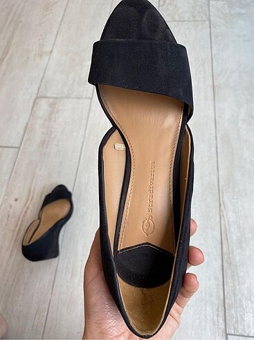 36 Beden Stradivarius Dolgu Topuk Ayakkabı