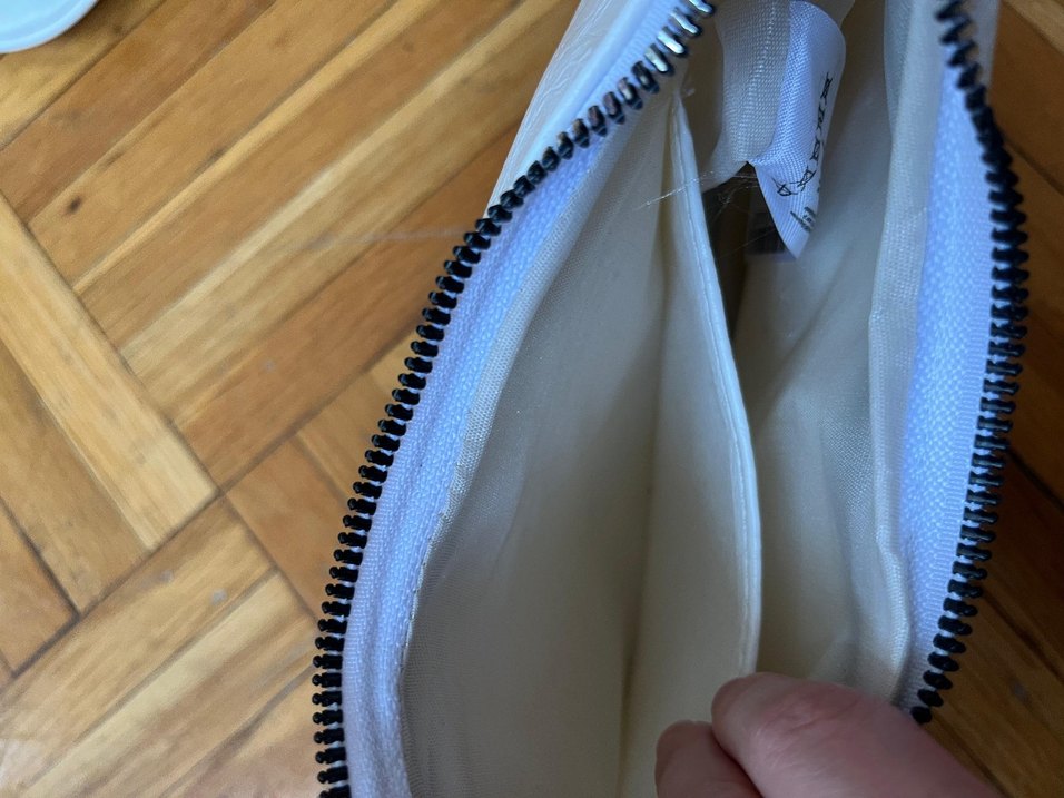 Beyaz Tokalı Kadın Omuz Çantası - Görsel 5