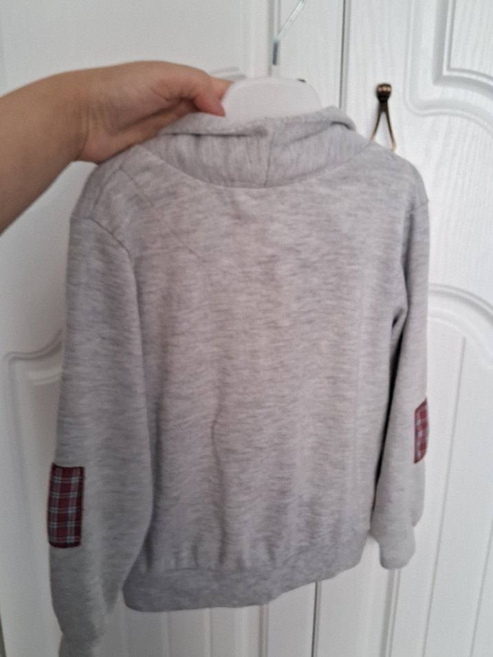 Gri Erkek Çocuk Düğmeli Hırka - Görsel 4