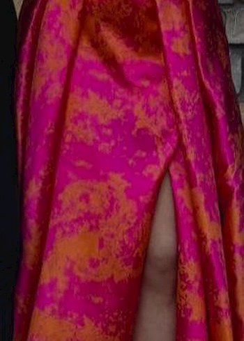 İlmio Pembe Drapeli Uzun Straplez Abiye Elbise - Görsel 3