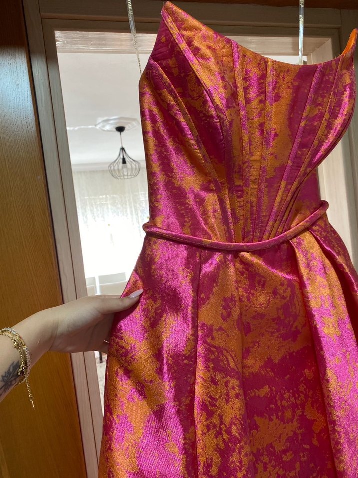 İlmio Pembe Drapeli Uzun Straplez Abiye Elbise - Görsel 5